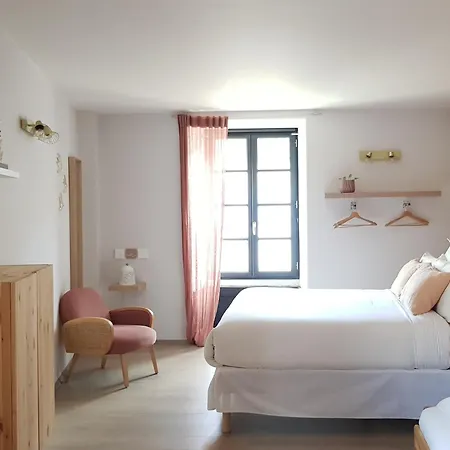 Maison Lavillete Guest house Bielle
